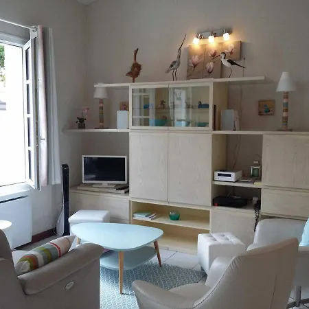 Charmante Maisonnette 4★ A Saint-martin-de-re, Proche Du Port Et Plage - Fr-1-544-10 Apartmán
